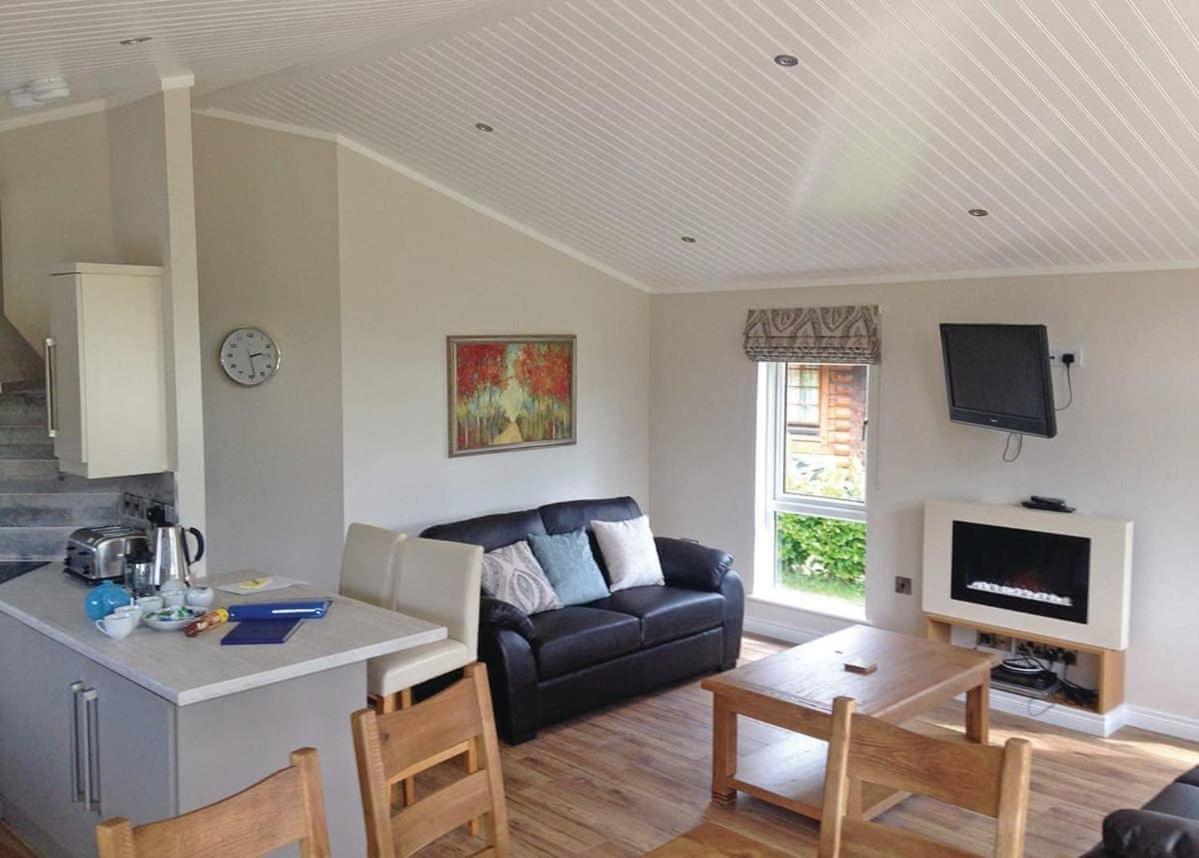 Langmere Lakes Lodges Hainford Dış mekan fotoğraf